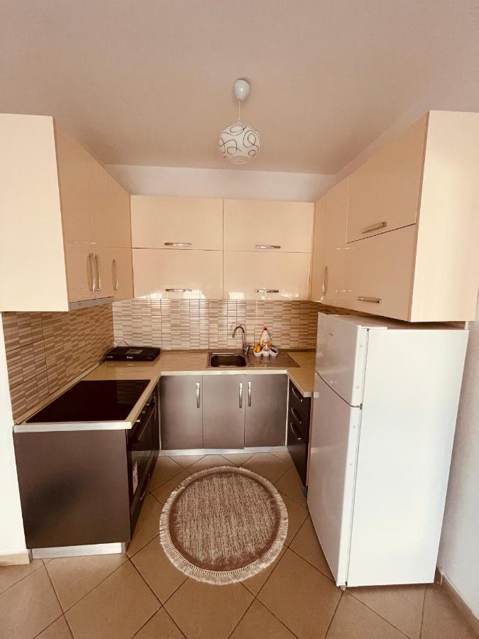 Sky 2 Apartment City Center Shkodër Екстериор снимка